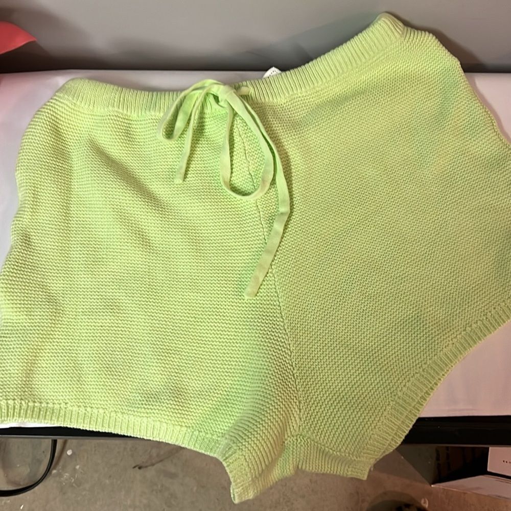 Sabo Lime‎ Green Knit Shorts C30 - Picture 2 of 5